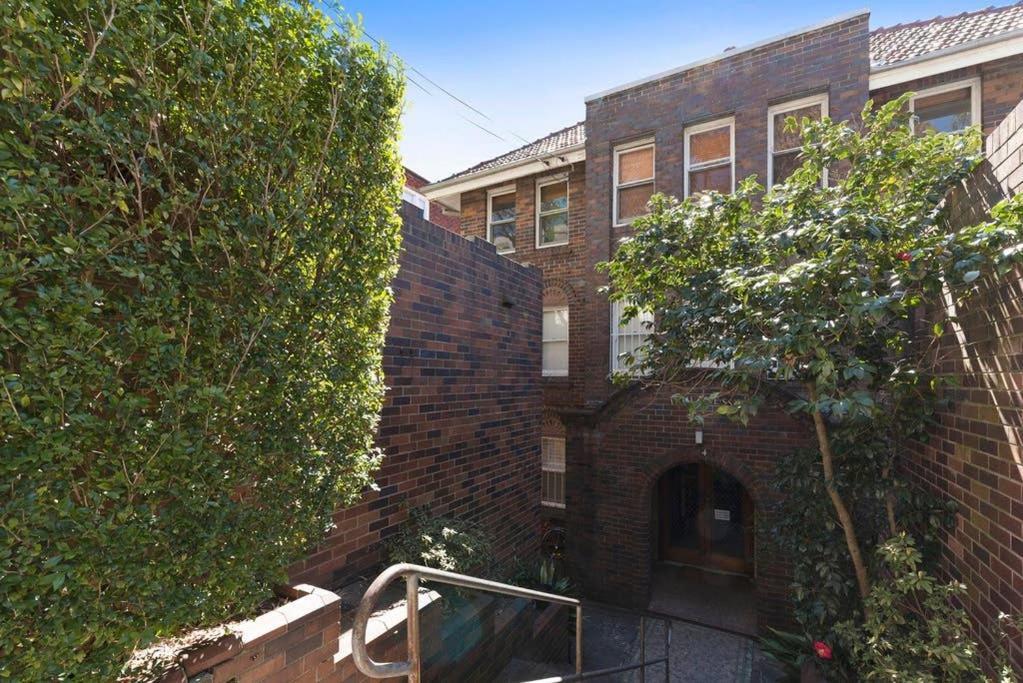 The Great Escape Bellevue Hill * Sydney