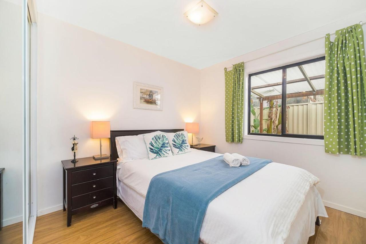 Holiday home 3 Bedrooms Near Airport *