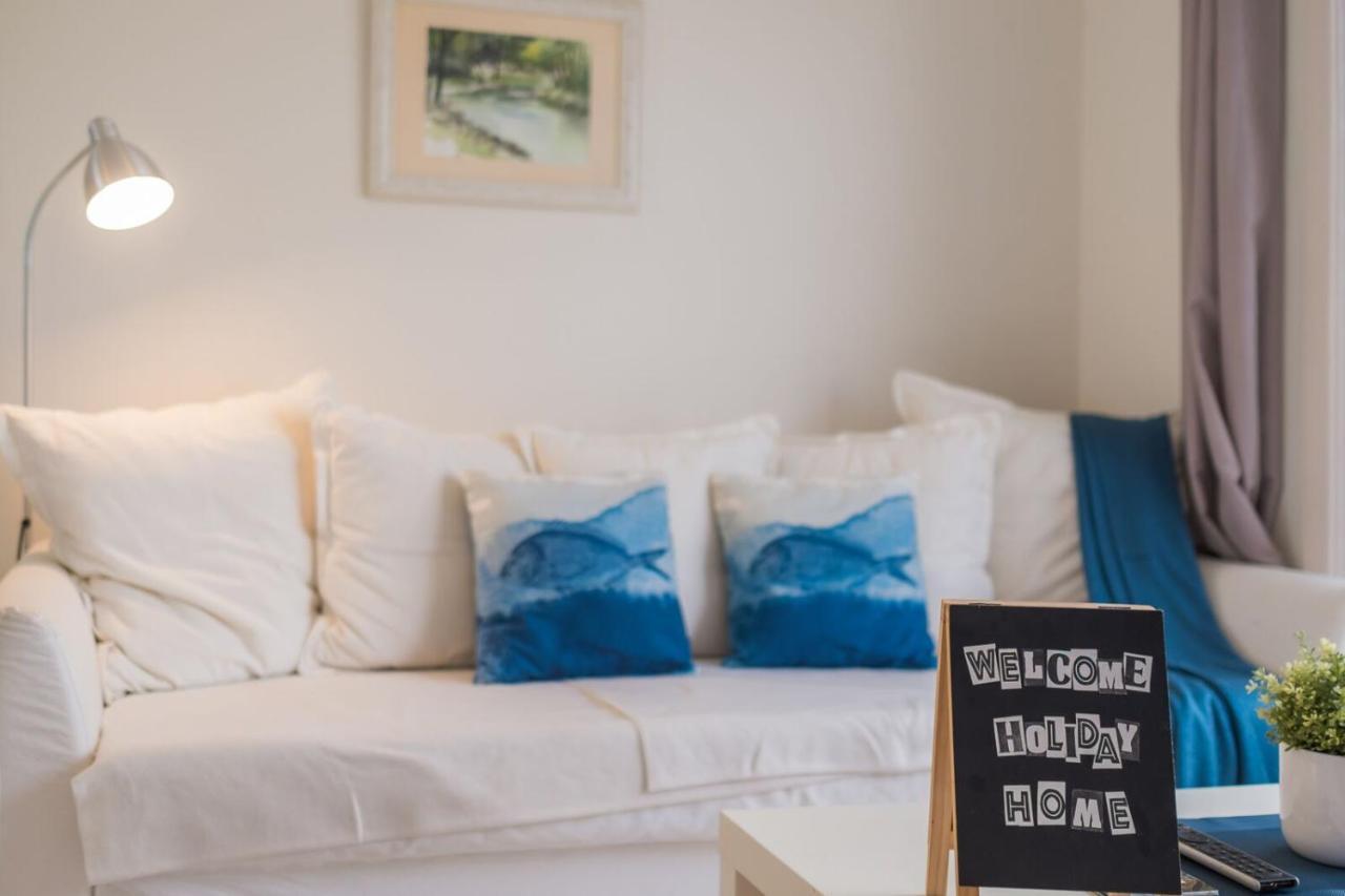 3 Bedrooms Near Airport * Sydney