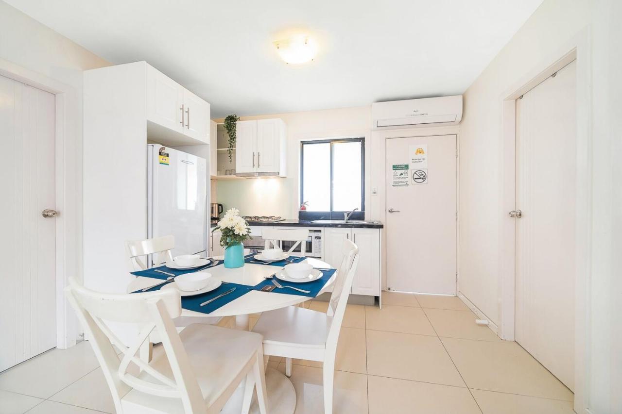 3 Bedrooms Near Airport * Sydney
