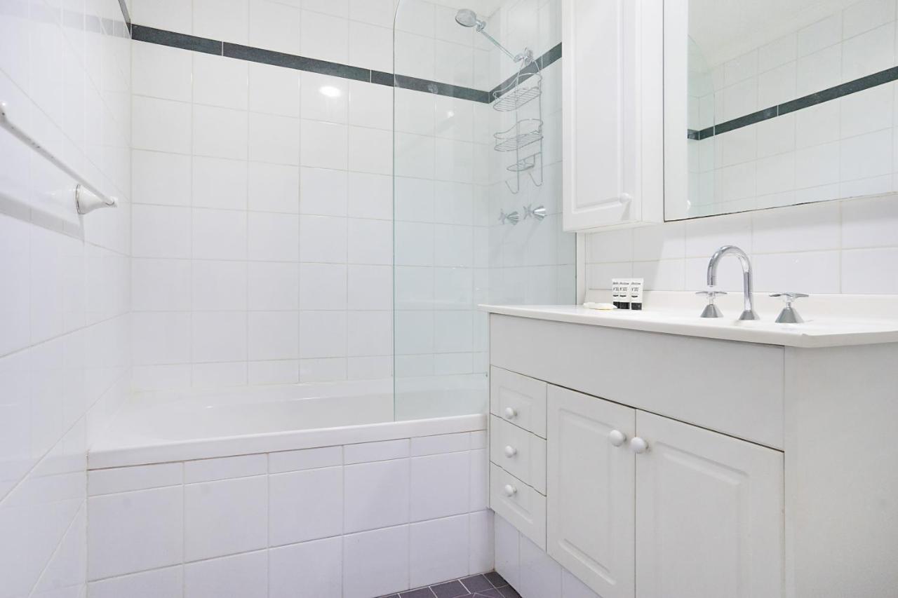 King Size Studio With Water View, Walk To The