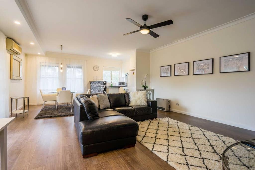 Urban Escape - Parramatta Apartment