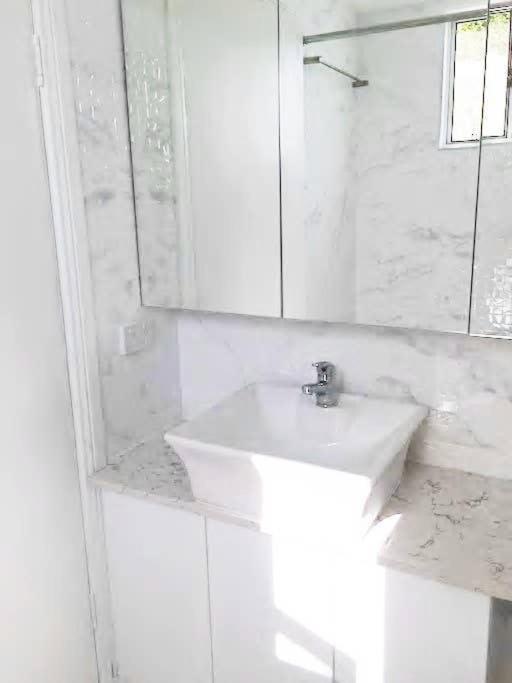1 Private Single In Carramar 1 Guest house *