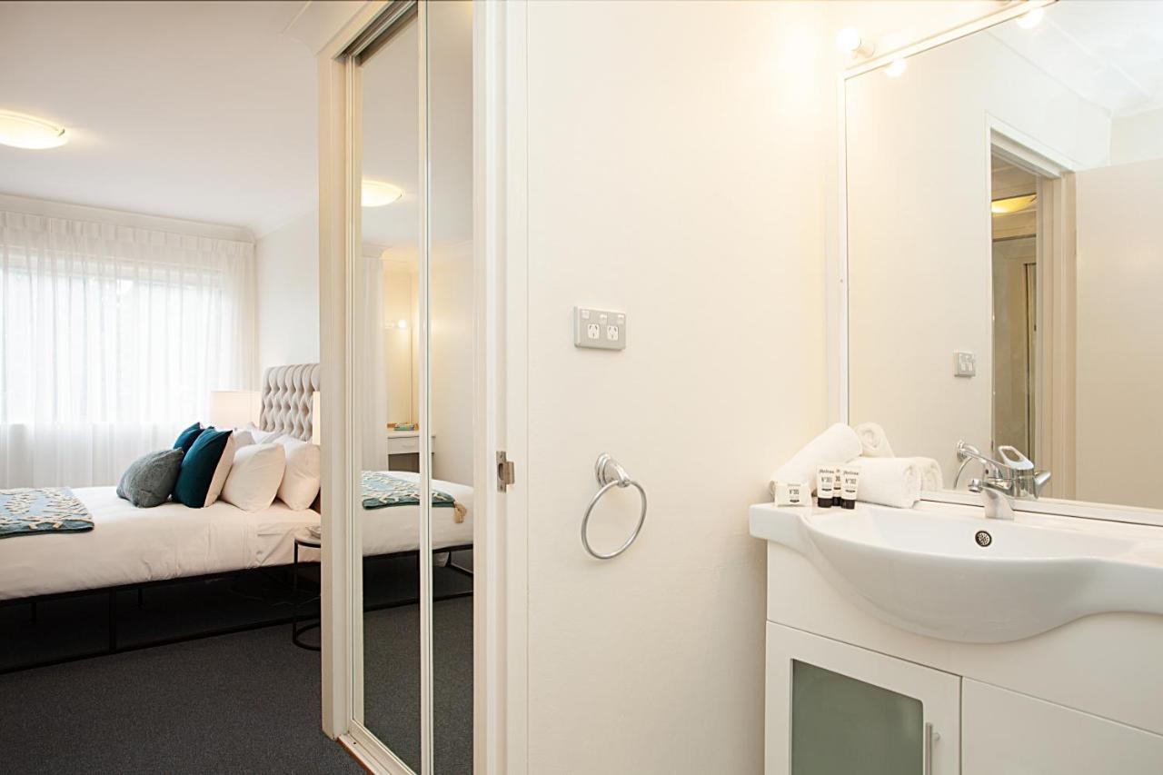 Comfy 2-bed With Gym And Pool Apartment *