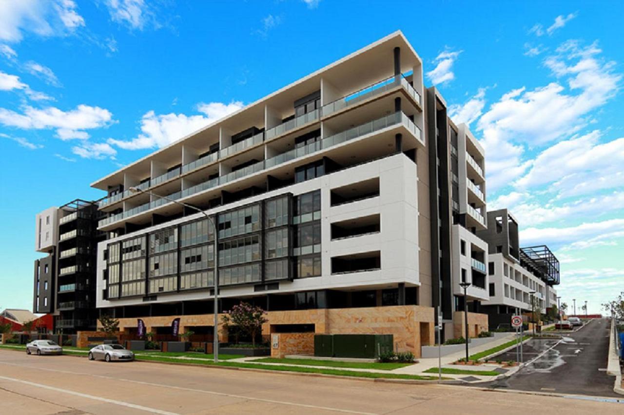Apartment Hoama Properties At Wentworth Point *