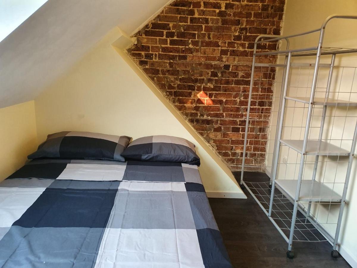 Clover Free Car Parking Hostel Sydney