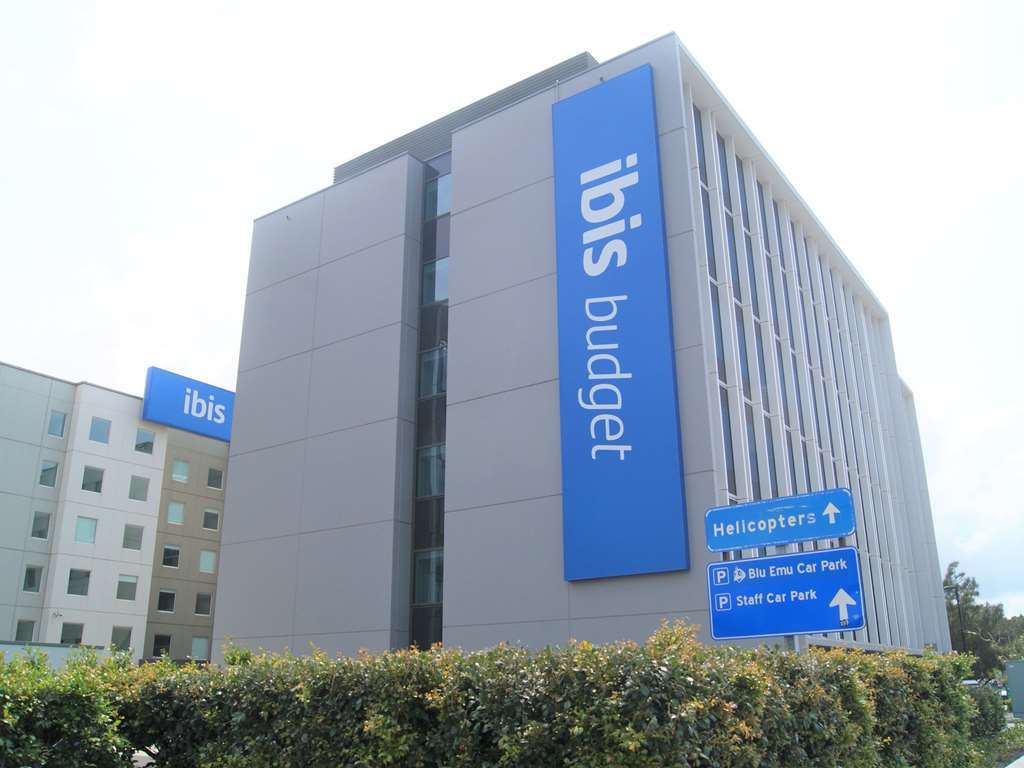 Ibis Budget Airport Hotel 3*