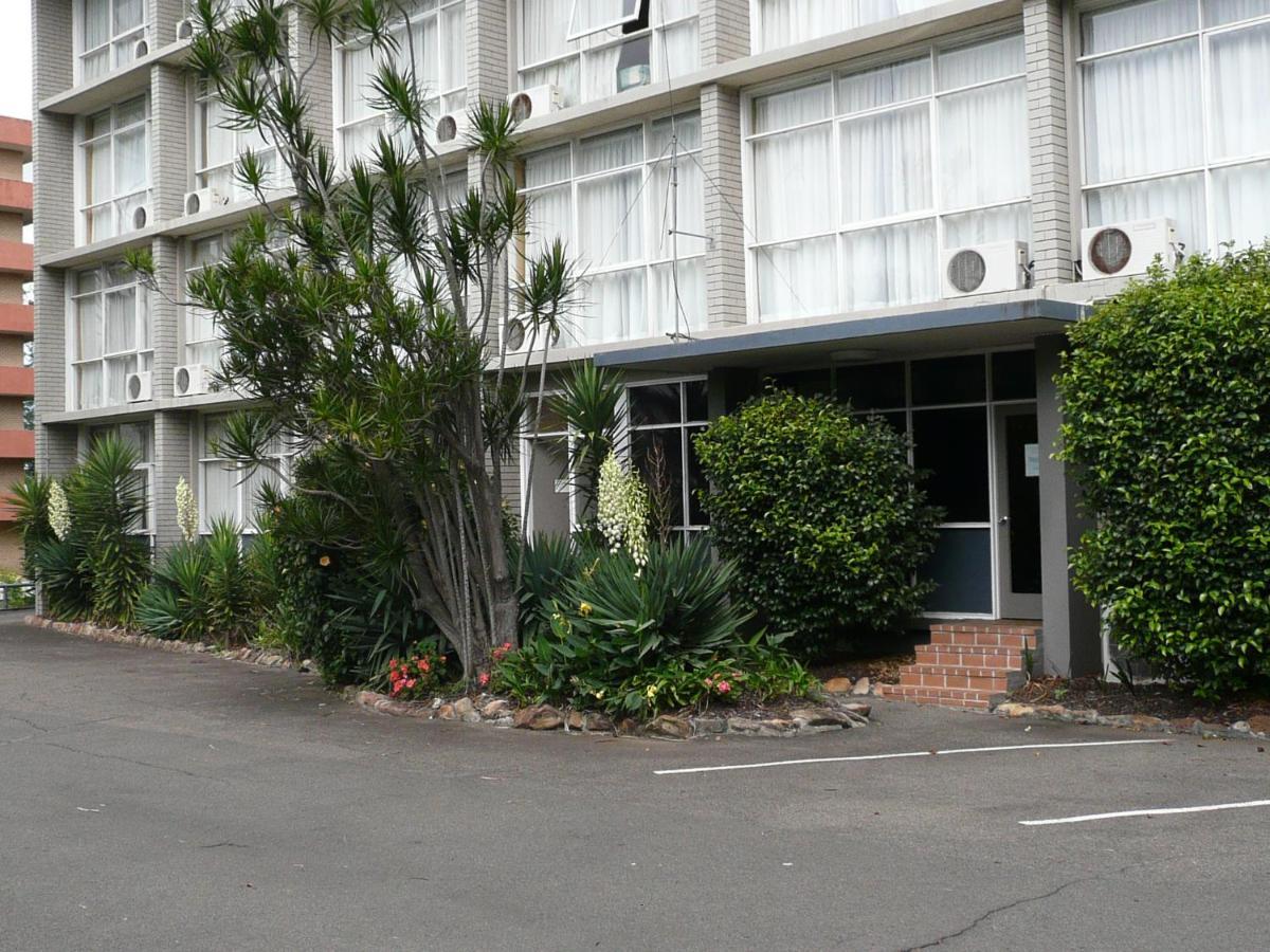 Motel Parramatta 3*