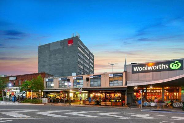 Quiet Private In Strathfield 3min To Train Station Guest house *