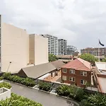 2Br Apt In Hurstville 1Min To Train Sleep8