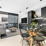 The Surry Apartments By Urban Rest