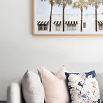 The Surry Apartments By Urban Rest