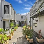 Modern 2 Bedroom Warehouse Conversion
