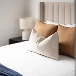 Cinema Suites Apartments By Urban Rest