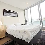 Grandeur 4 Bedroom Penthouse, With Pool And Private Rooftop Hottub, No Parties!