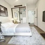 Grandeur 4 Bedroom Penthouse, With Pool And Private Rooftop Hottub, No Parties!