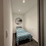 Chatswood Cbd Modern Apartment
