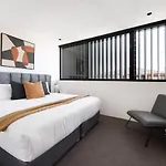 The Horizon Apartments By Urban Rest
