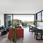 The Horizon Apartments By Urban Rest
