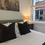 Roosevelt - Potts Point
