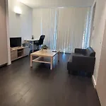 1Bed & Large Study In The Heart Of Parramatta
