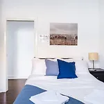 \'Made In Sydney\' Chic Shop Conversion With Courtyard