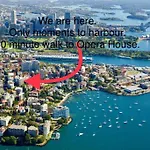 Harbourside Style, 2 Bed, A/C, Pool -Elizabeth Bay