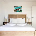 Bondi Beachfront Lifestyle - Ocean Views And Parking