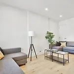 3 Bedrooms - Darling Harbour - Junction St 2 E-Bikes Included