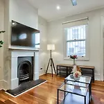 3 Bedrooms - Darling Harbour - Ada Place