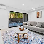 Urban Oasis In Heart Of Homebush