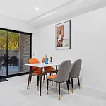 Urban Oasis In Heart Of Homebush