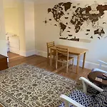 Garden Flat, North Sydney