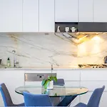 Kozyguru Surry Hills Freshly Cozy Apt Nsh533