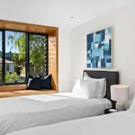 Impeccable 3-Bed Home Near The Beach