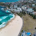 Open-Plan 2Br Unit With Parking In Prime Bondi Beach