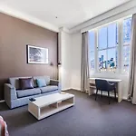 Oaks Sydney Goldsbrough Suites