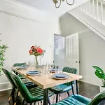 2 Bedroom House Darling Harbour Kent St