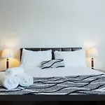 Darling Harbour Apartments