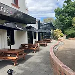 Native Rose Hotel