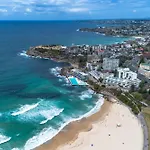 Relaxed 1Br Apartment With Courtyard In Bondi