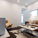 Eggie\'S Nest - Luxury City Apartment