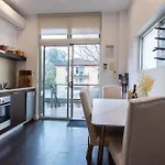Eggie\'S Nest - Luxury City Apartment