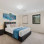 Aircabin - Carlingford - Sydney - 4 Beds House