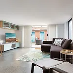 Surfie Pad 10 Min Walk To Beach And Dining