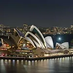 A Modern & Stylish Studio Next To Darling Harbour