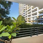 1 Bedroom Apt With Parking Pool And Gym