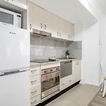 Modern Coastal City Escape In Manly
