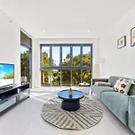 2 Bedrooms Oasis Near Cbd, Close To Unsw & Famous Restaurants
