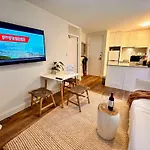 1 Bdrm Manly Beachside Apt With Parking